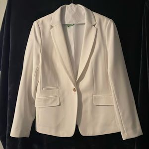 Women’s white blazer
